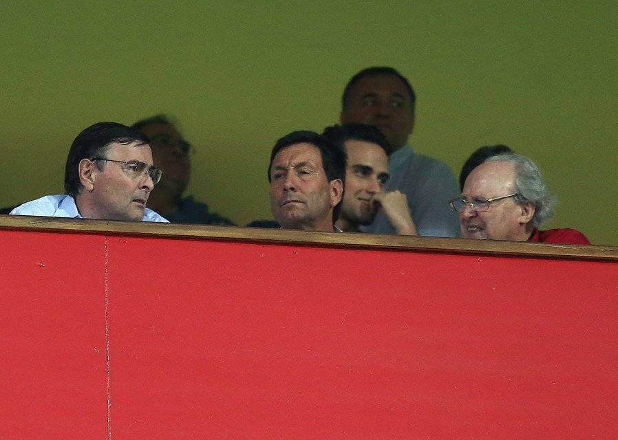 Jorge Segovia en las tribunas de Santa Laura / Foto: Agencia UNO