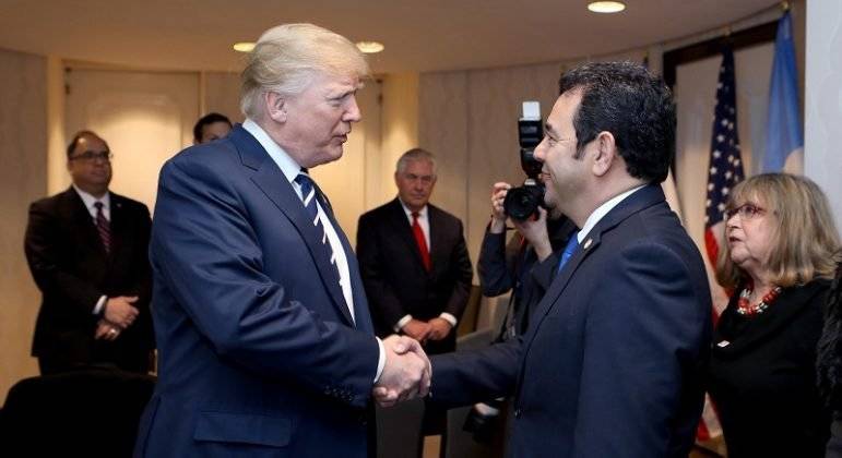 Jimmy Morales y Donald Trump