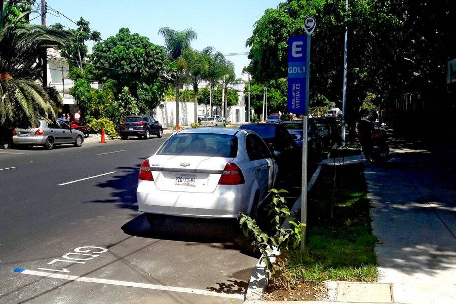 Desairan los tapatíos el seguro de parquímetros virtuales