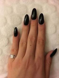 beautifulblackacrylicnailsdesignideas34250x333.jpg
