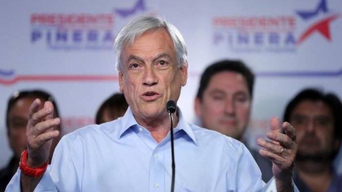 presidenciachilesebastianpinerasantiago11356825700x394.jpg
