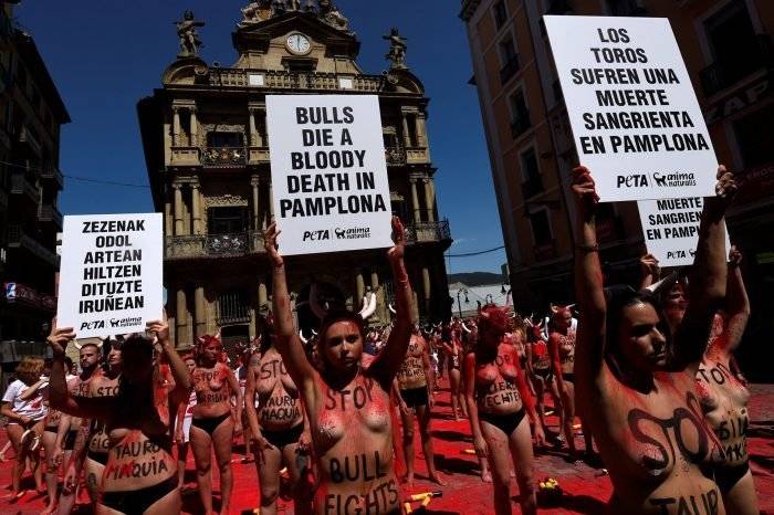 protestacorridassanferminsf11700x466.jpg