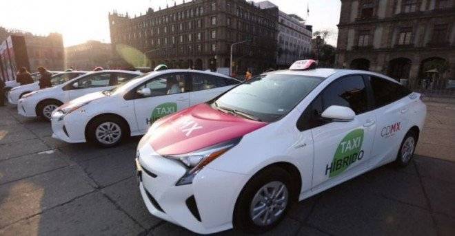 taxihibrido2810x422660x550.jpg