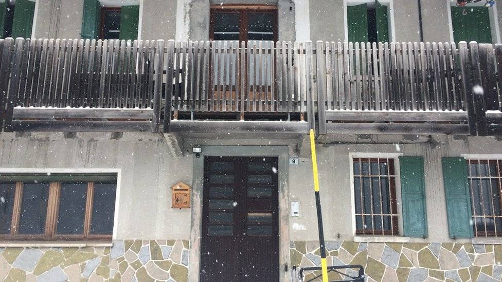100317685casadosbrasileirosfantasmas-ce8748ddda6afb7724d83c59292ef4eb.jpg