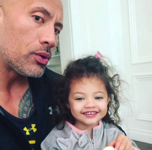The Rock e a filha, Jasmine