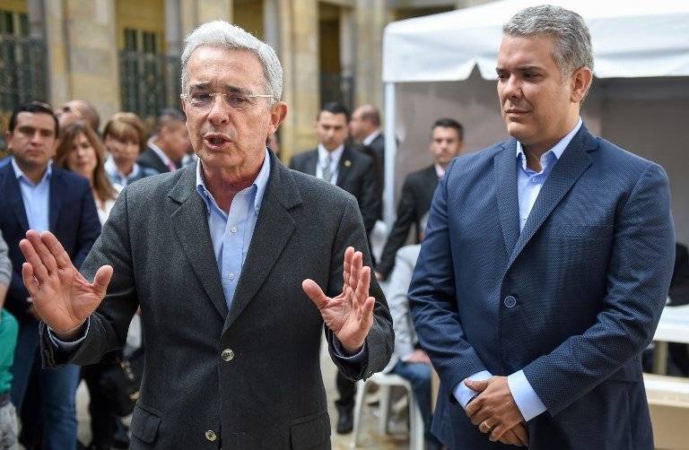 Álvaro Uribe e Iván Duque