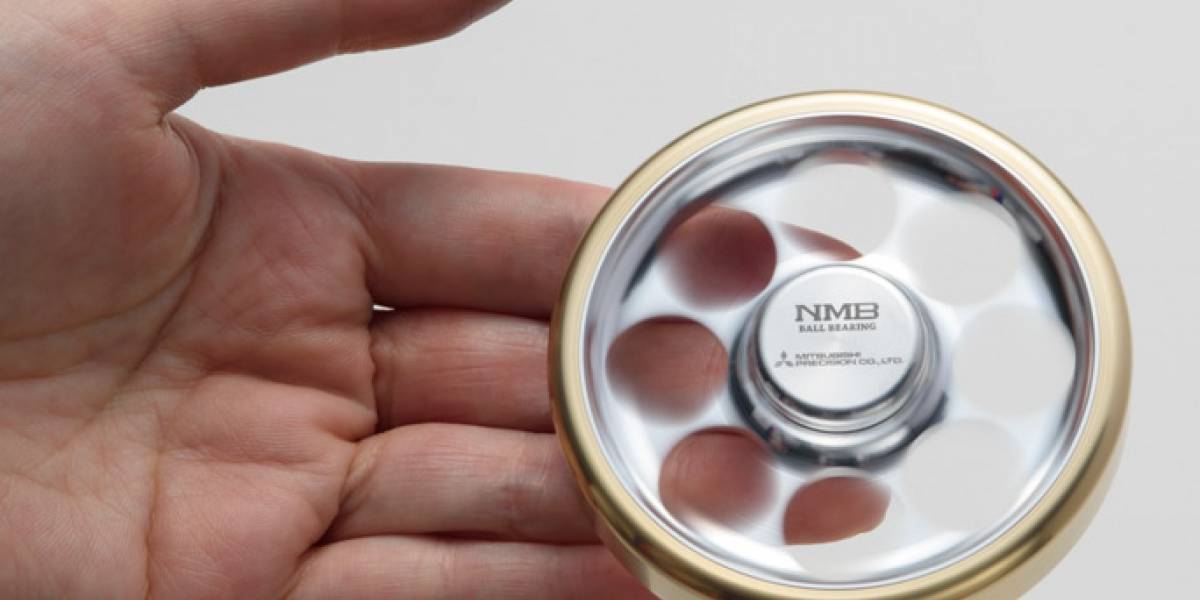 Este fidget spinner marca récord Guinness de tiempo de giro y fue creado por 50 personas
