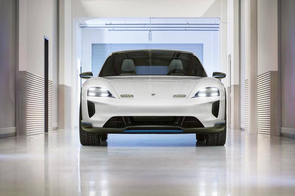 Porsche Mission E Cross Turismo