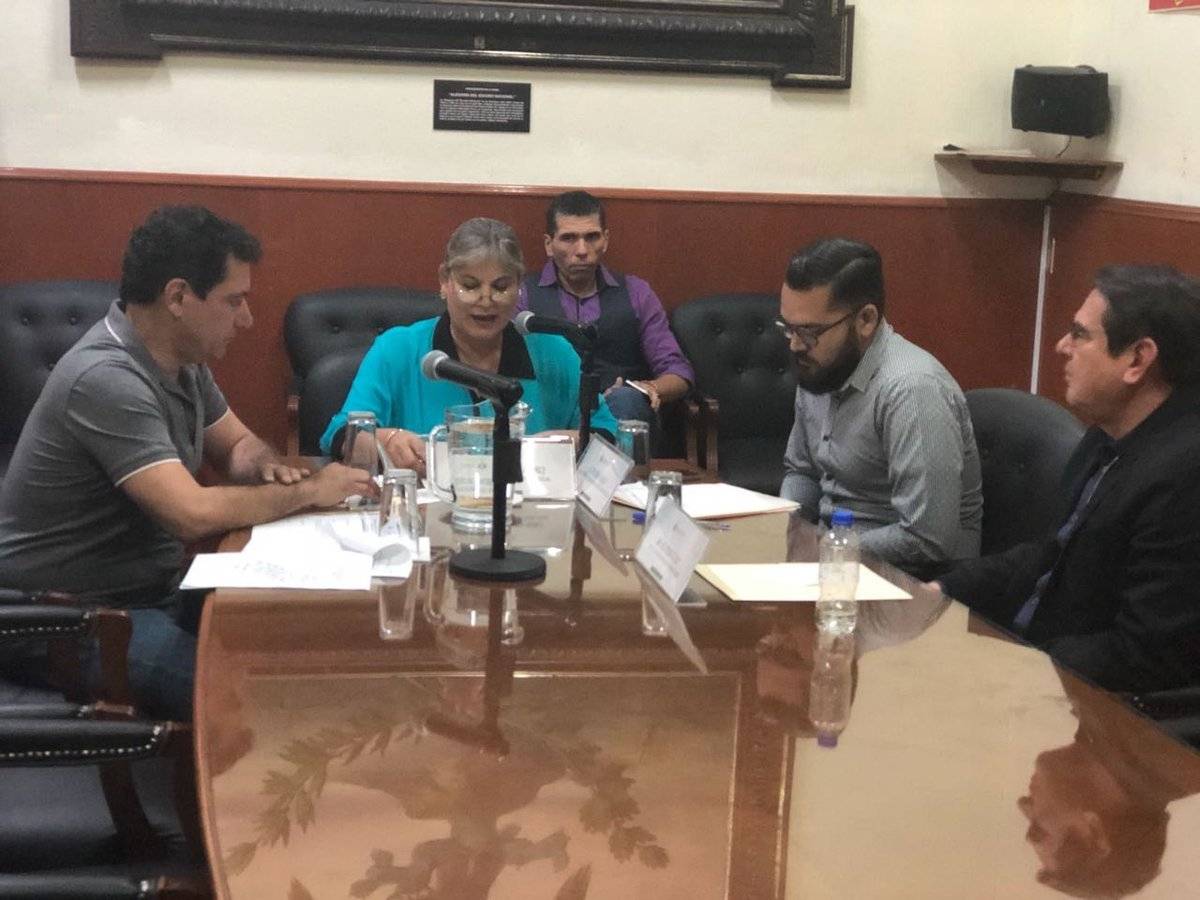 Continúan las desbandadas en partidos políticos de Jalisco