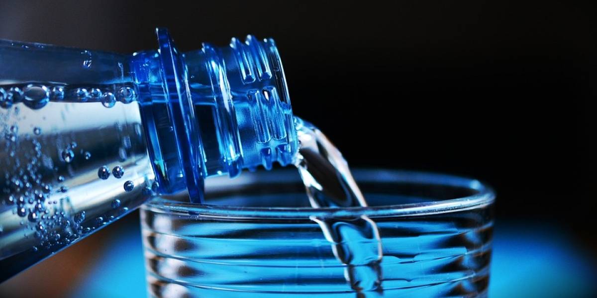 Resultado de imagen para botellas de agua