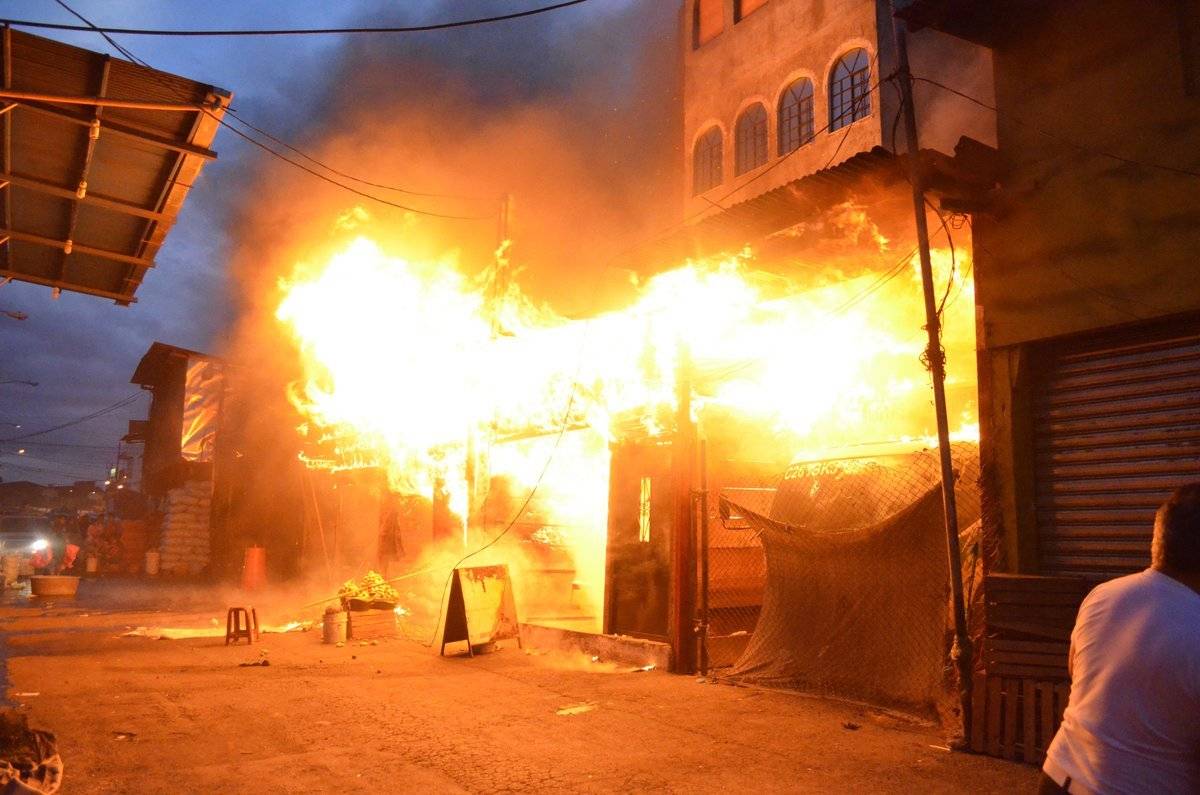 incendio en mercado La Terminal