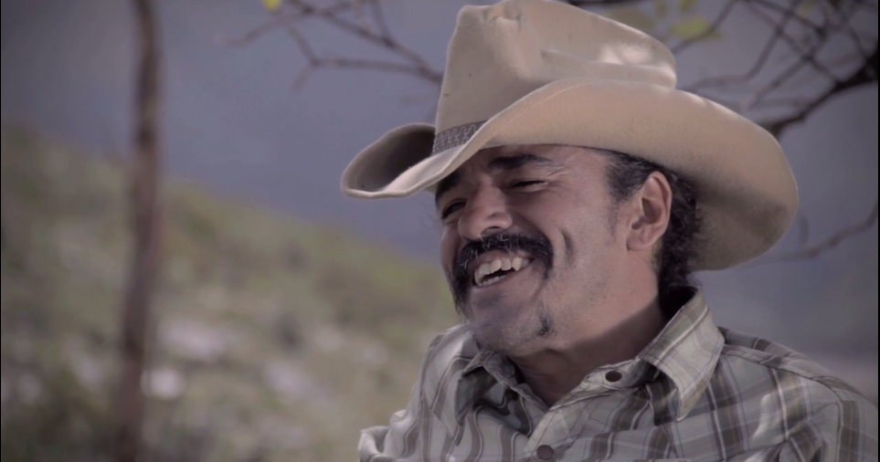 Corto de Rubén Albarrán.