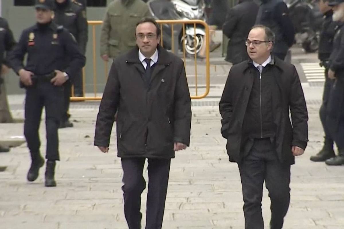 Detienen a expresidente de Cataluña tras ingresar en auto a Alemania