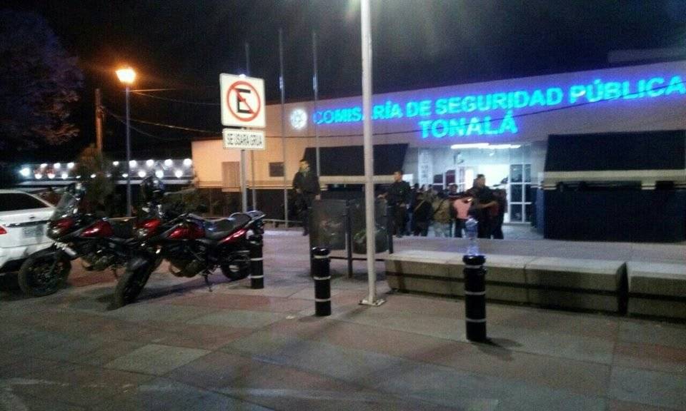 Acuden a declarar cinco policías por desaparición de jóvenes