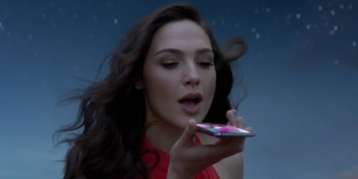 Gal Gadot protagoniza nuevo comercial del Huawei P20 Pro
