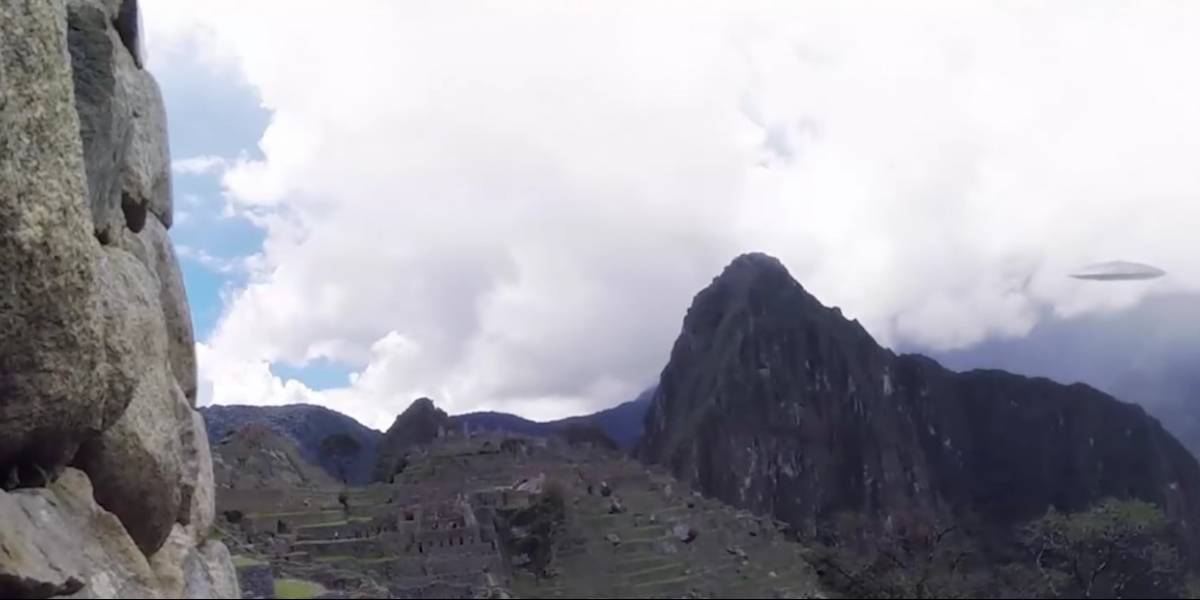 Supuesto OVNI sorprende a turistas en Machu Picchu Supuesto OVNI sorprende a turistas en Machu Picchu
