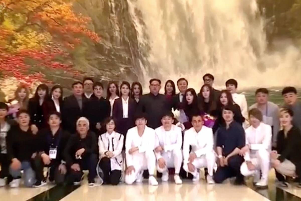Histórico: Kim Jong-un asiste a festival arte de Corea del Sur Histórico: Kim Jong-un asiste a festival arte de Corea del Sur