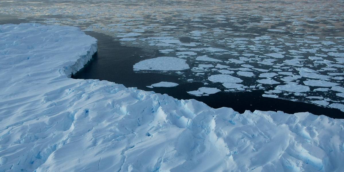 La Agencia Espacial Europea confirma alarmante deshielo suboceánico de la Antártica