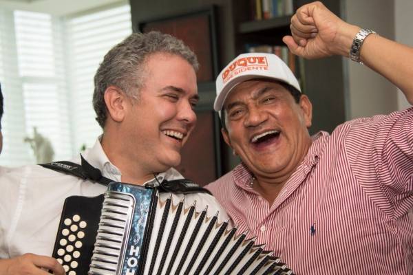 Duque niega asesoría del estratega JJ Rendón Duque niega asesoría del estratega JJ Rendón