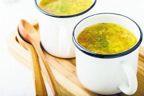 Un clásico en la nevera, sólo falta una cuchara y a ahogar las penas. Sopa de la abuela