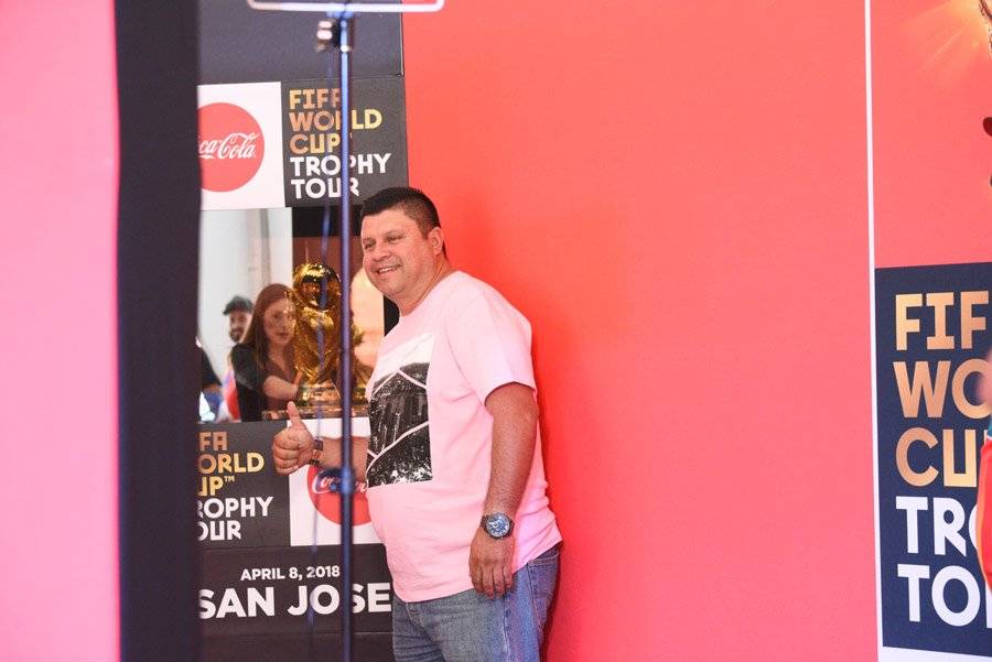 FIFA World Tour Cup Trophy Tour de Coca-Cola