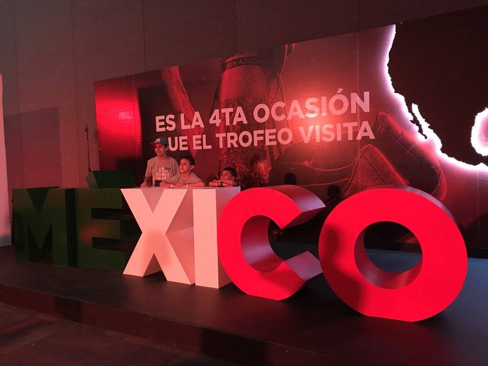 Fotogalería: Afición tapatía disfruta la experiencia de la Copa del Mundo