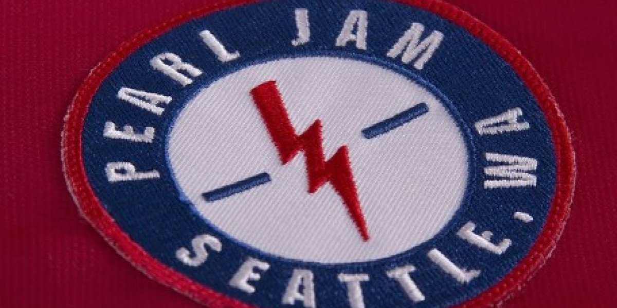 Pearl Jam saca playeras con motivo de Rusia 2018