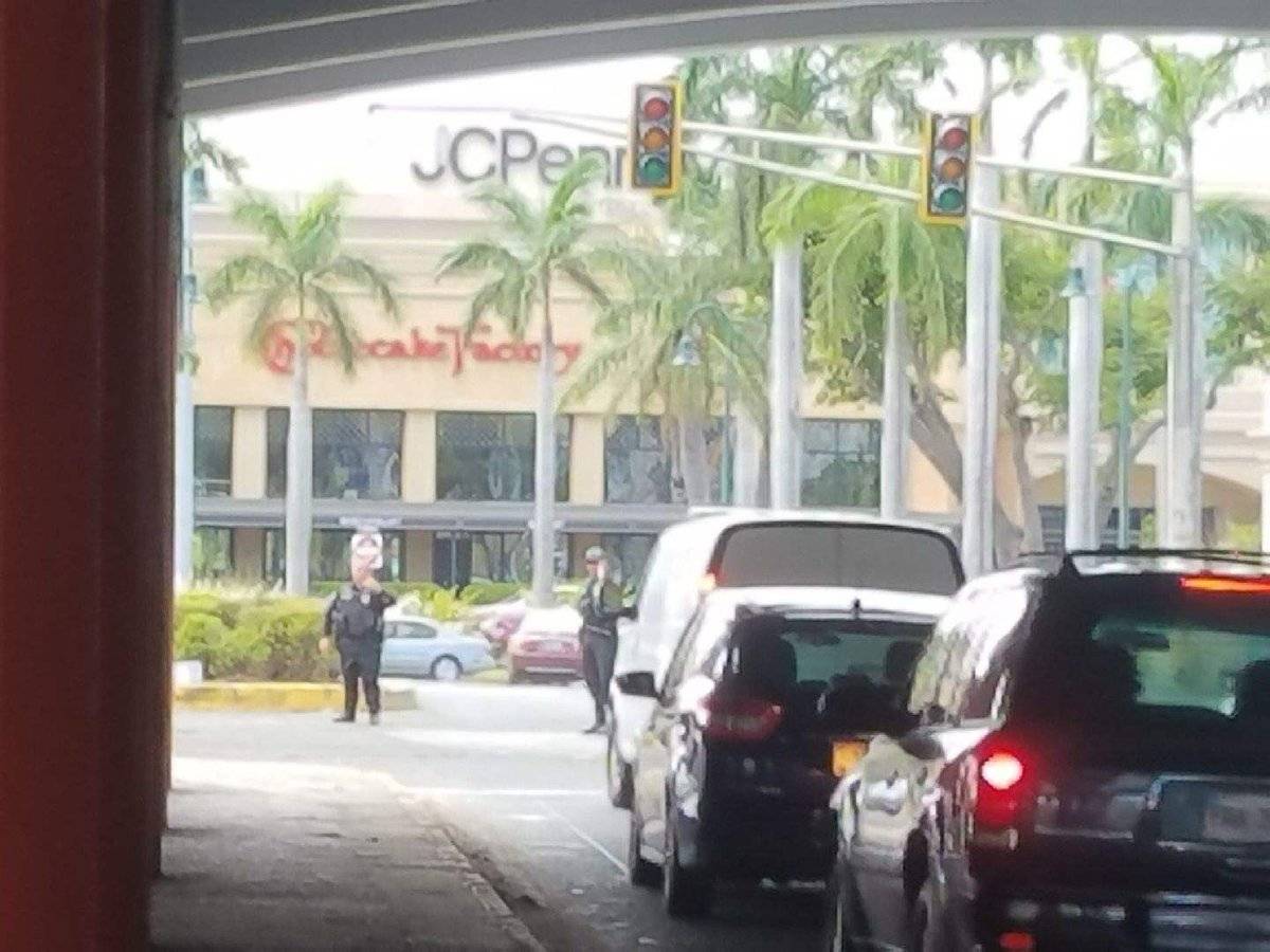 Apagón en Puerto Rico deja sin luz a más 900 mil usuarios