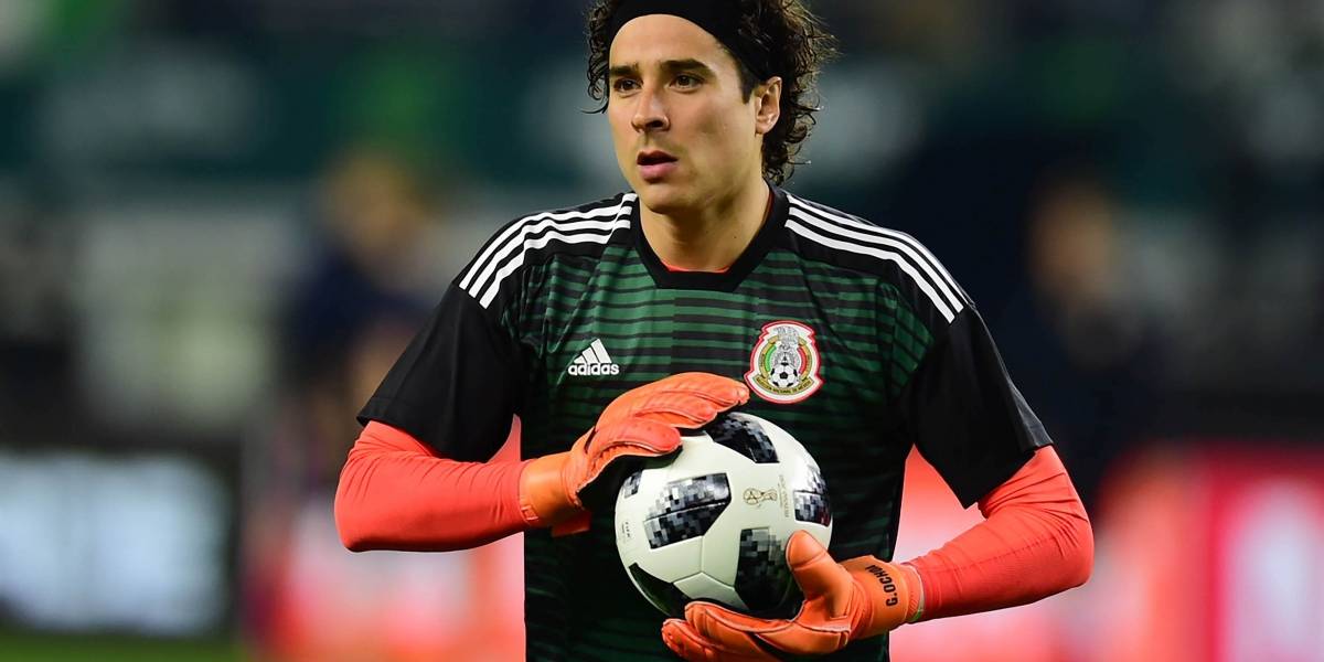 Standard y Ochoa sueñan con Champions tras vencer al Gent