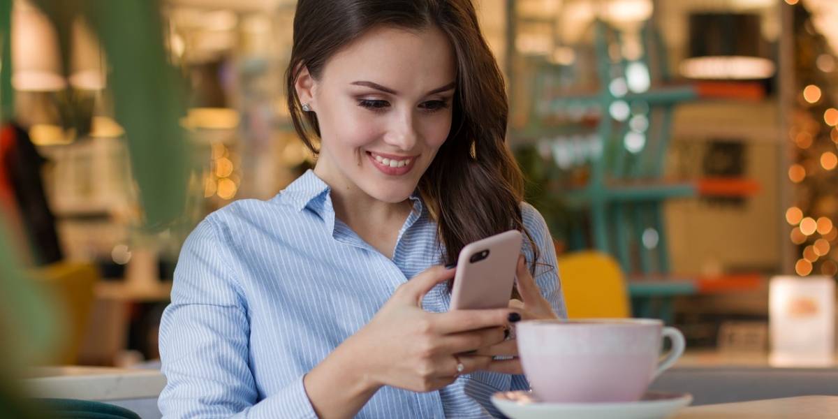 Los teléfonos inteligentes están afectando las relaciones interpersonales, según estudio de Motorola