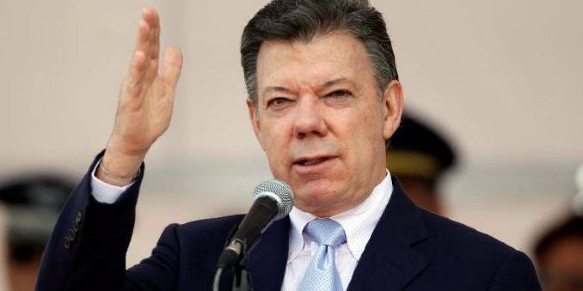 Juan Manuel Santos “Hablé con el presidente de Ecuador y le reiteré que tiene y tendrá todo mi apoyo”