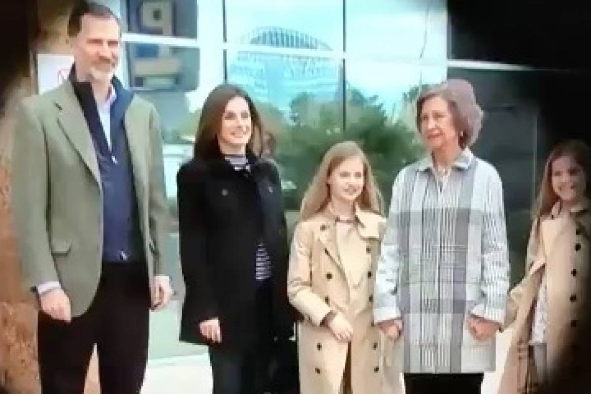 El vestido que le jugó una mala pasada a la reina Letizia