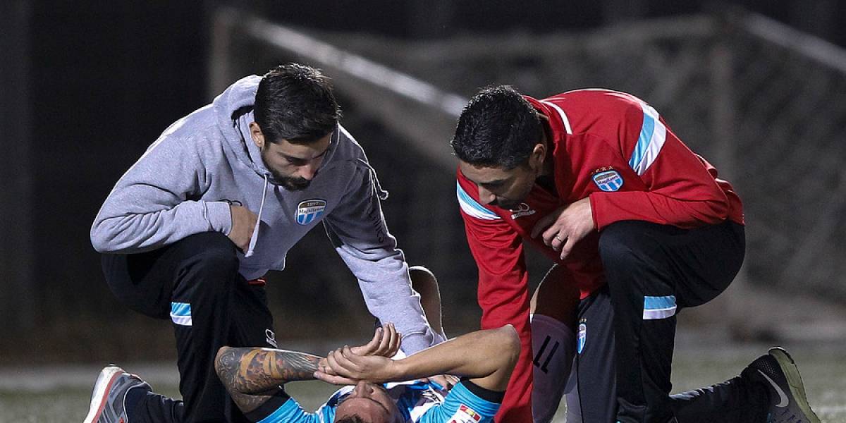 Mark González salió lesionado a los 6' de haber ingresado