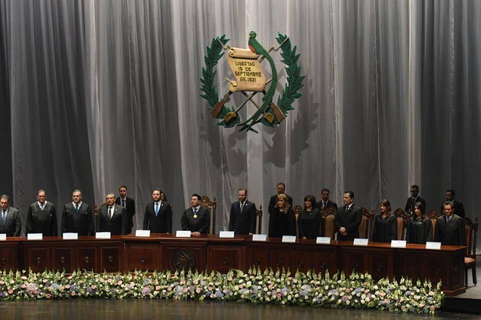 acto de toma de posesión de presidenta de CC Dina Ochoa