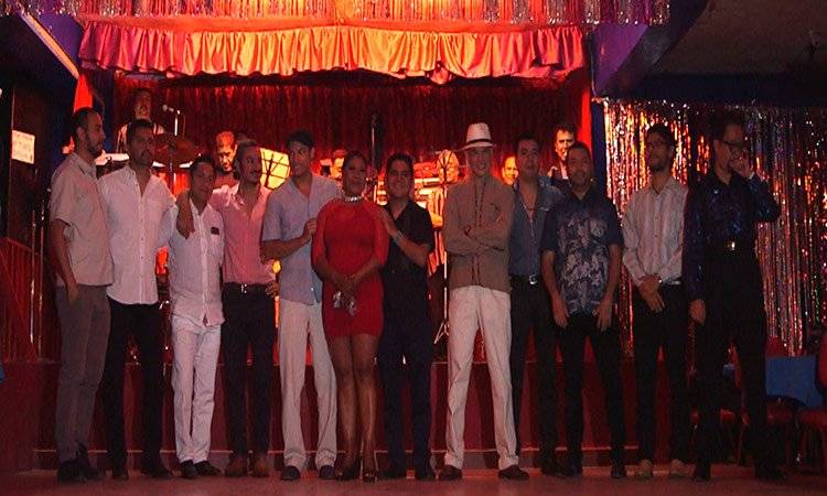 ¡Noche de ficheros! 20 pesos por pieza de baile