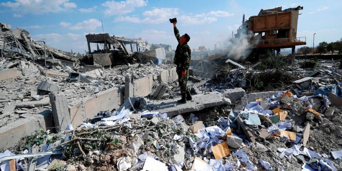 Televisión Siria reporta derribo de misiles en Homs