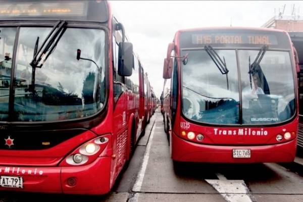 Uber anuncia cobro extra si el conductor espera mucho tiempo por ti
