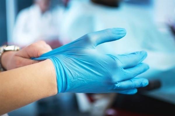 Una cruel negligencia: médico dejó estéril a mujer que consultó por malestar abdominal