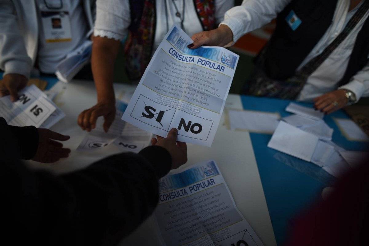 Cierre de mesas Consulta Popular