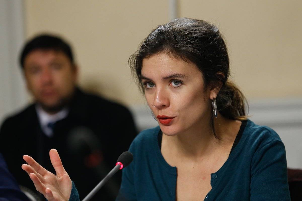 Camila-Vallejo