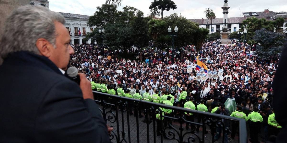 Presidente de Ecuador investigará si Rafael Correa recibió dinero de las FARC