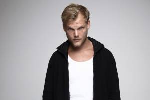 DJ Avicii es encontrado muerto en su casa a los 28 años