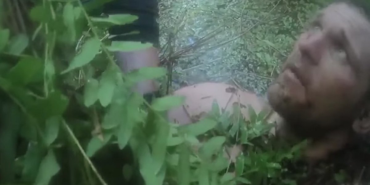Por intentar escapar de la policía, se hunde en un pantano Por intentar escapar de la policía, se hunde en un pantano