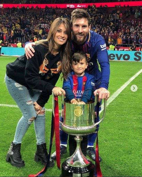 La familia Messi con la Copa