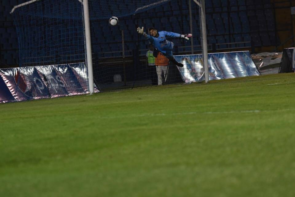 Sosa vuela pero no puede evitar el gol de Acuña