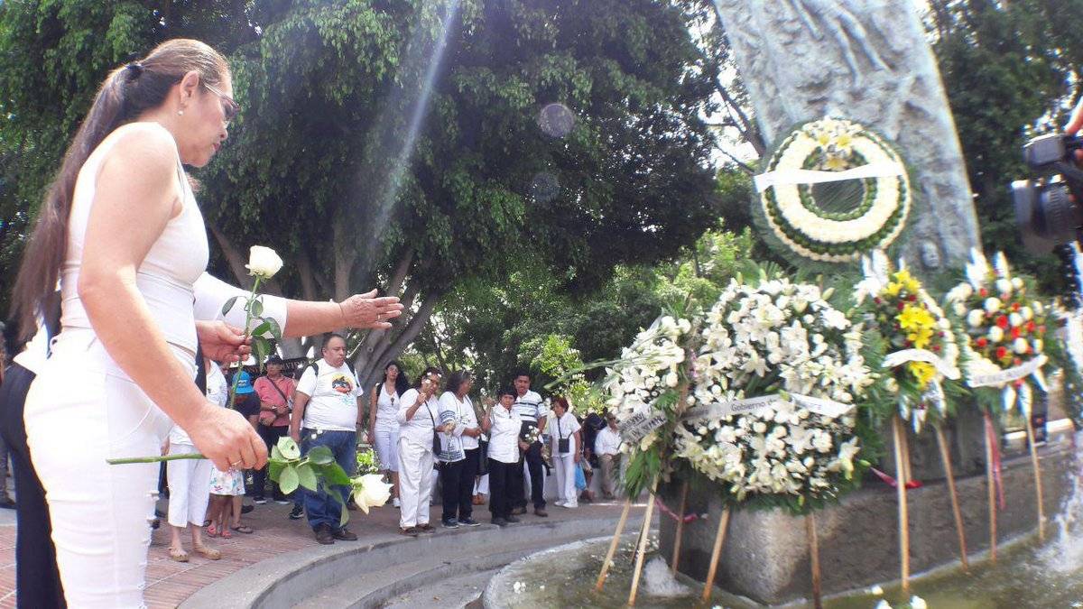 Conmemoran el aniversario 26 de las explosiones del sector Reforma
