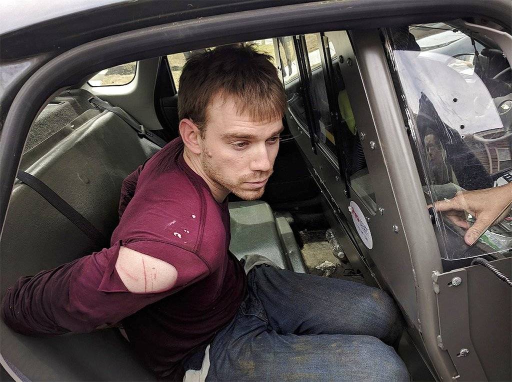 Travis Reinking, arrestado
