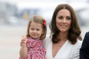 https://www.publinews.gt/gt/espectaculos/2018/04/23/la-princesa-charlotte-esta-siendo-historia-tras-nacimiento-hermano.html