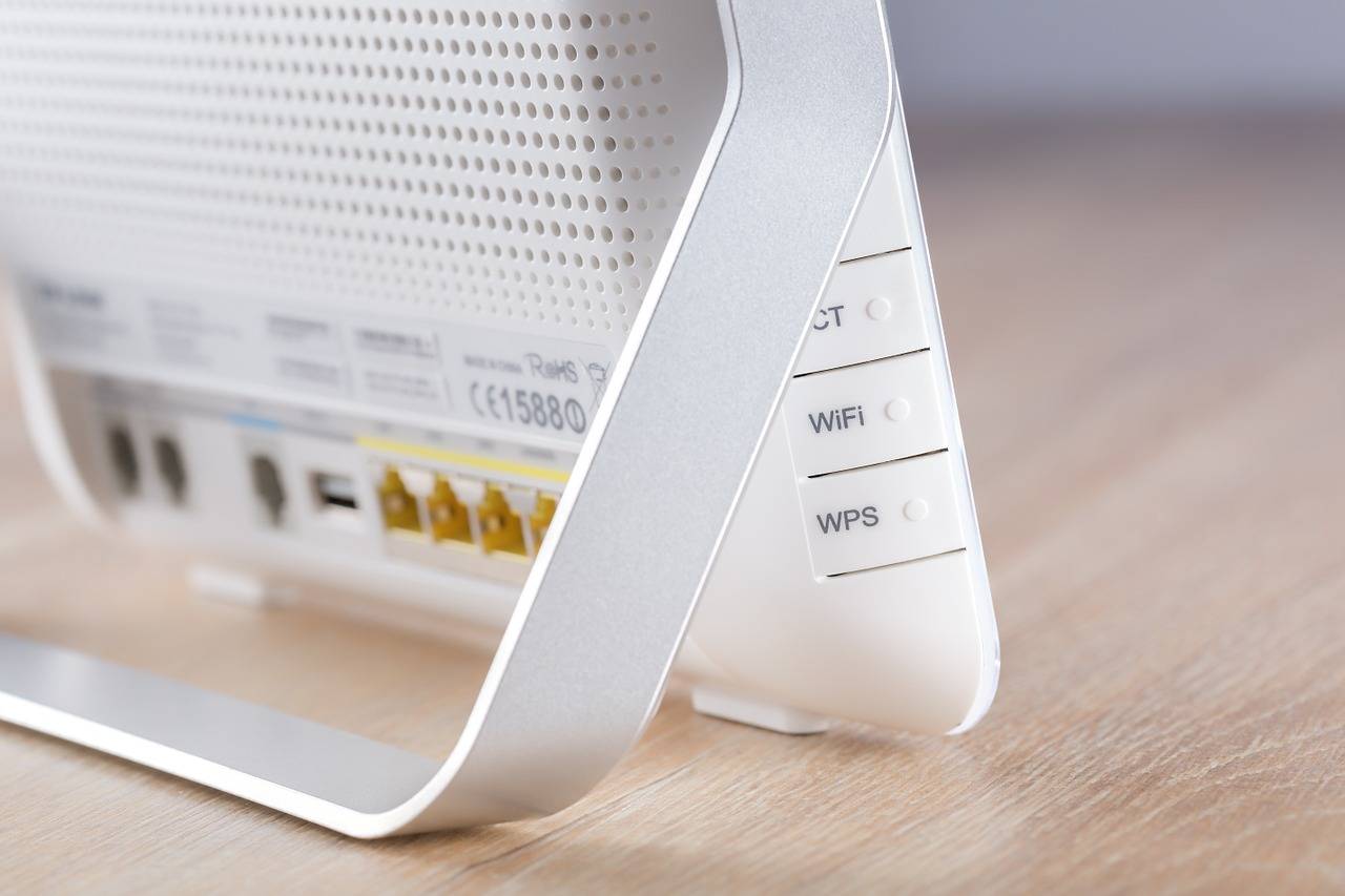 ¿Se estan robando tu señal Wi-Fi? Te enseñamos a descubrirlo y a protegerte ante ladrones. ¿Se estan robando tu señal Wi-Fi? Te enseñamos a descubrirlo y a protegerte ante ladrones.