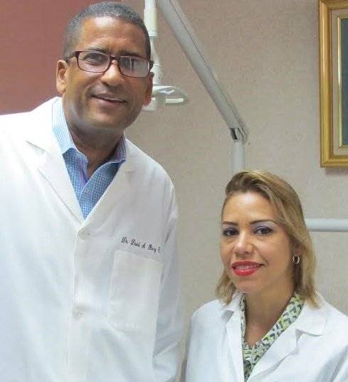 Los odontólogos David Berg y Rocío Fernández
